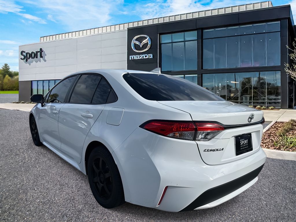 2022 Toyota Corolla LE photo 5