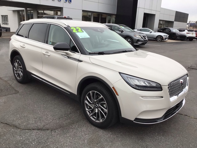 2022 Lincoln Corsair Base's photo