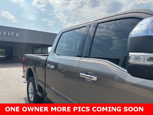 2023 Ford F-250 Lariat photo 6