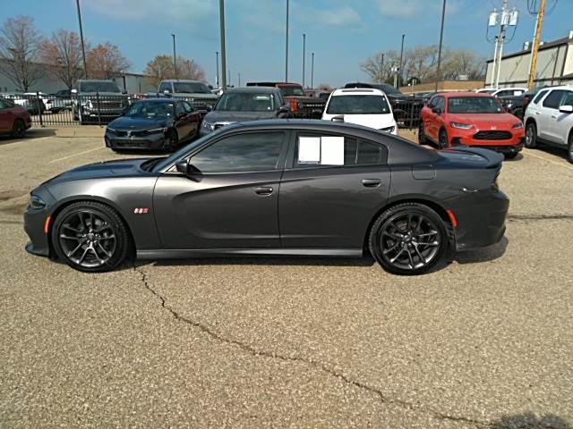 2022 Dodge Charger R/T Scat Pack photo 2