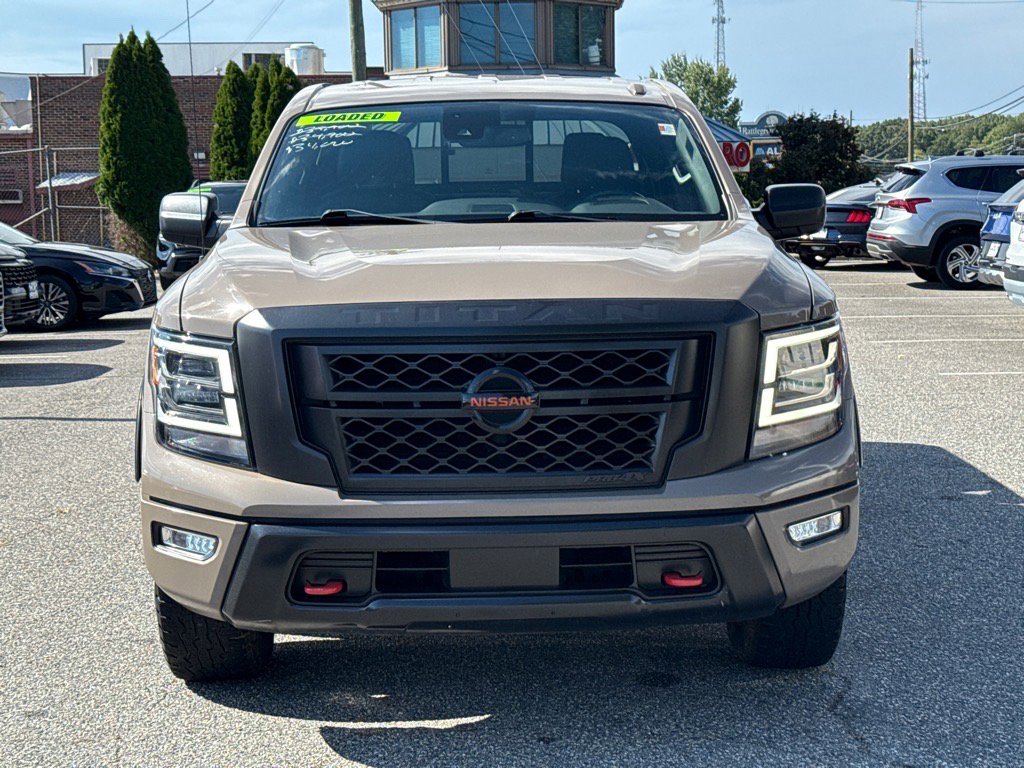 2021 Nissan Titan PRO-4X photo 2