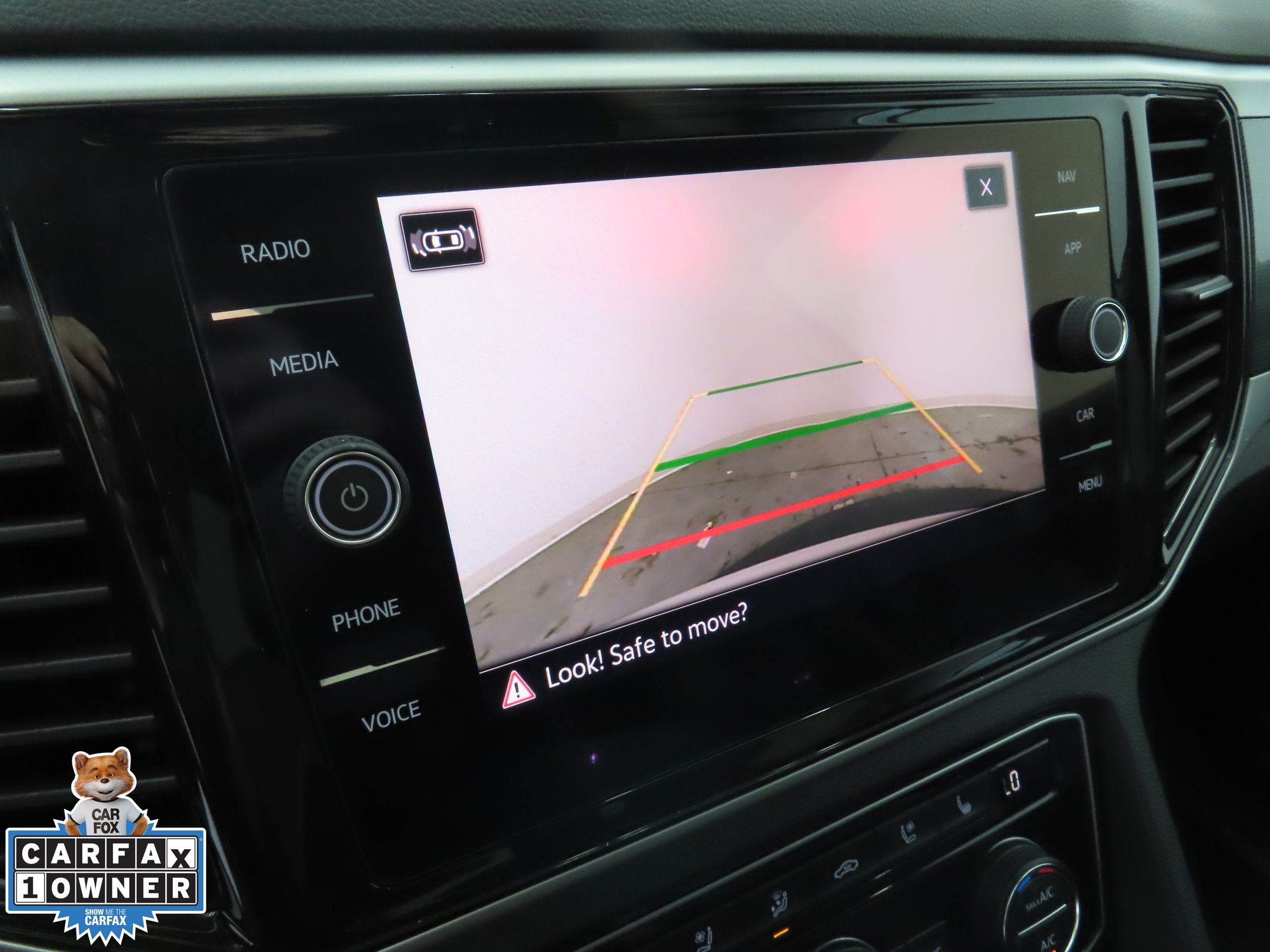 2021 Volkswagen Atlas V6 SEL Premium R-Line photo 17