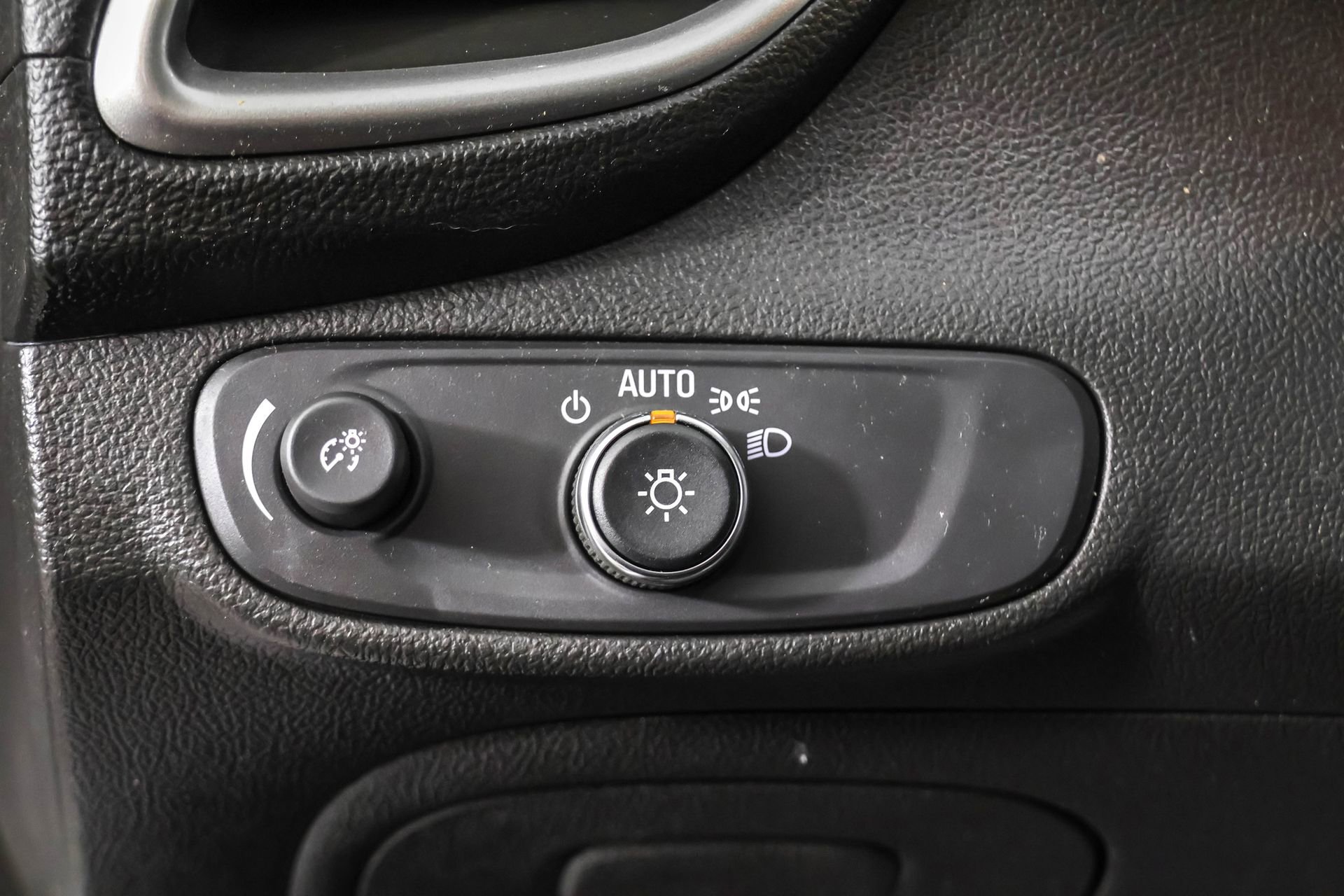 2020 Chevrolet Trax LT photo 15