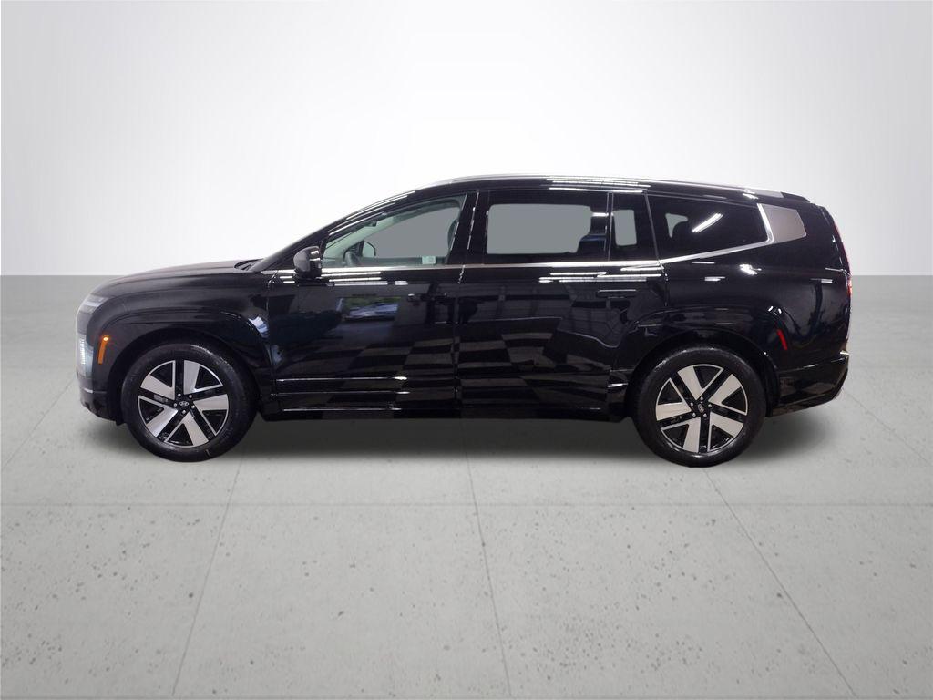 2026 Hyundai Ioniq SEL photo 6