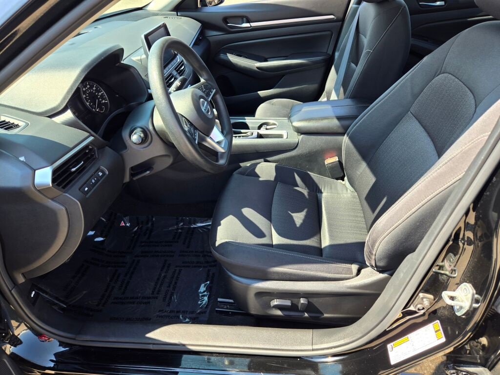 2022 Nissan Altima 2.5 SV photo 15