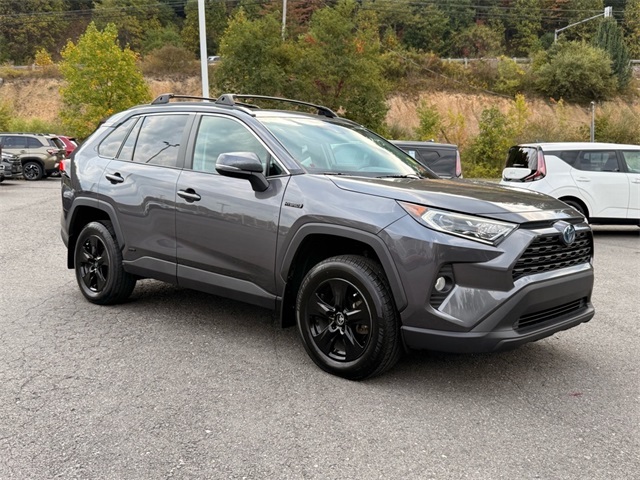 2021 Toyota RAV4 Hybrid XLE photo 11