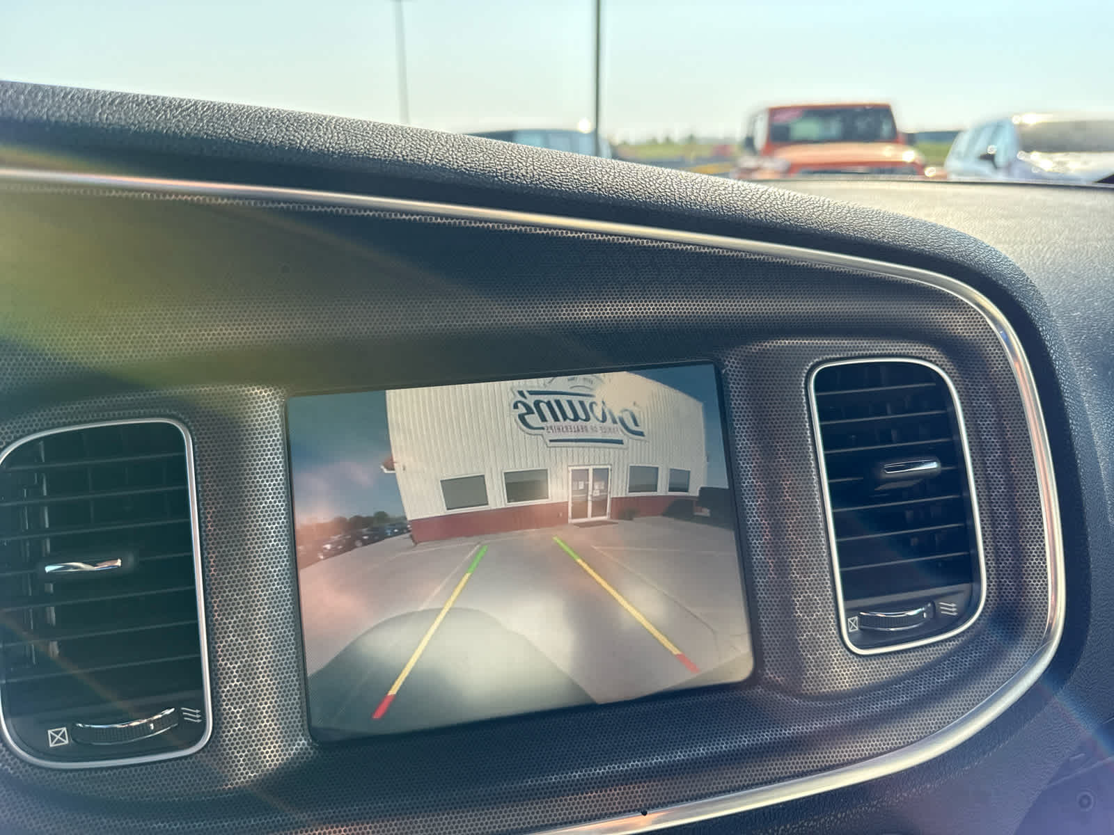 2016 Dodge Charger SXT photo 24
