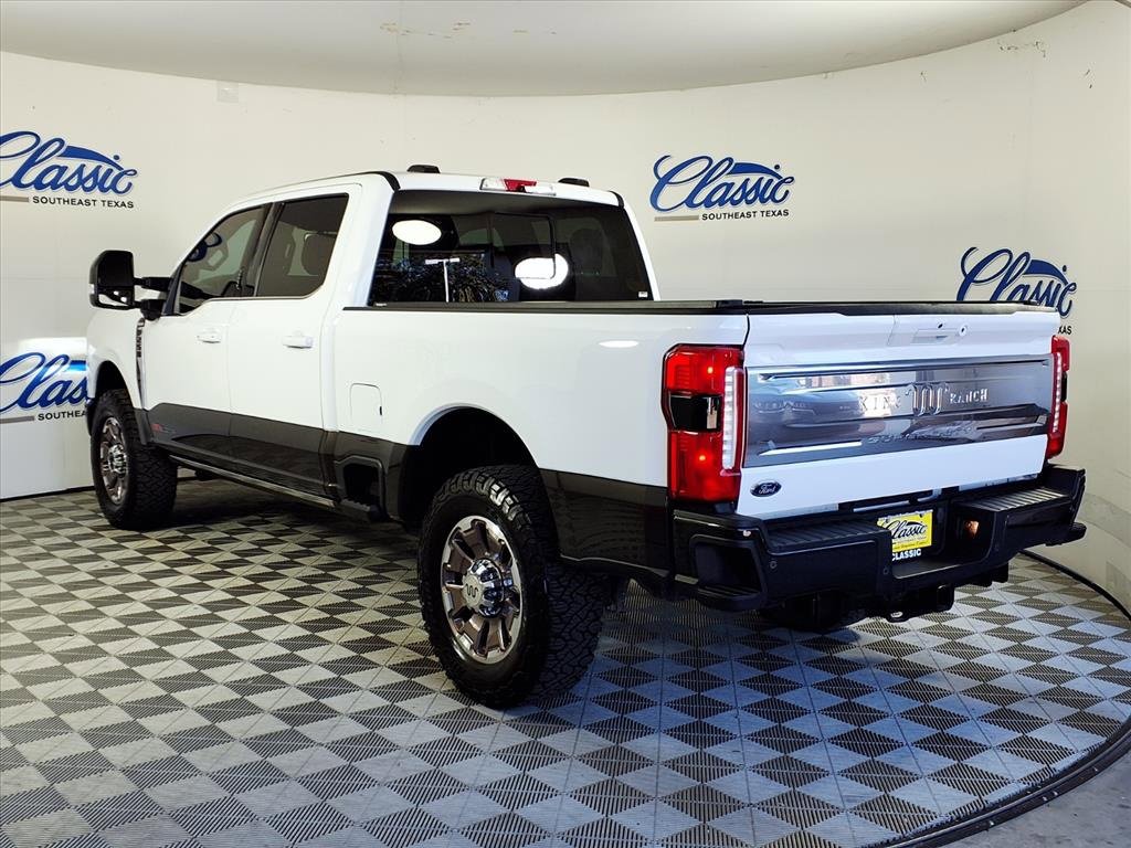 2024 Ford F-250 XL photo 2