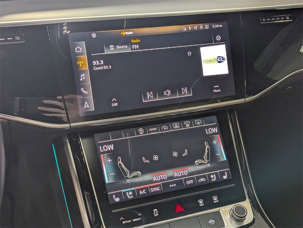 2021 Audi A8 L 55 Quattro photo 24
