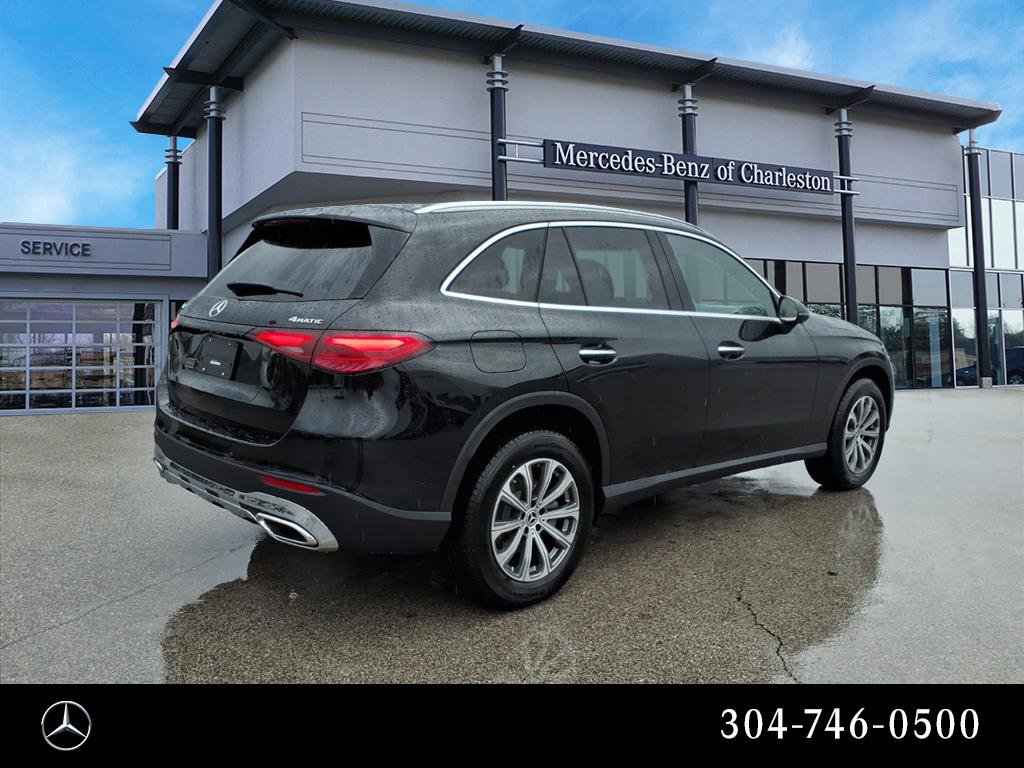 2026 Mercedes Benz GLC 300 4MATIC photo 3