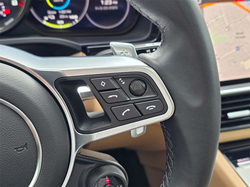 2021 Porsche Cayenne E-Hybrid Coupe Base photo 17