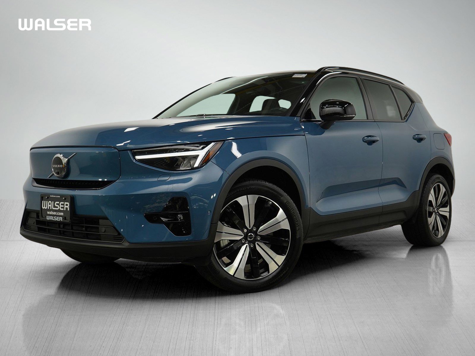 2023 Volvo XC40