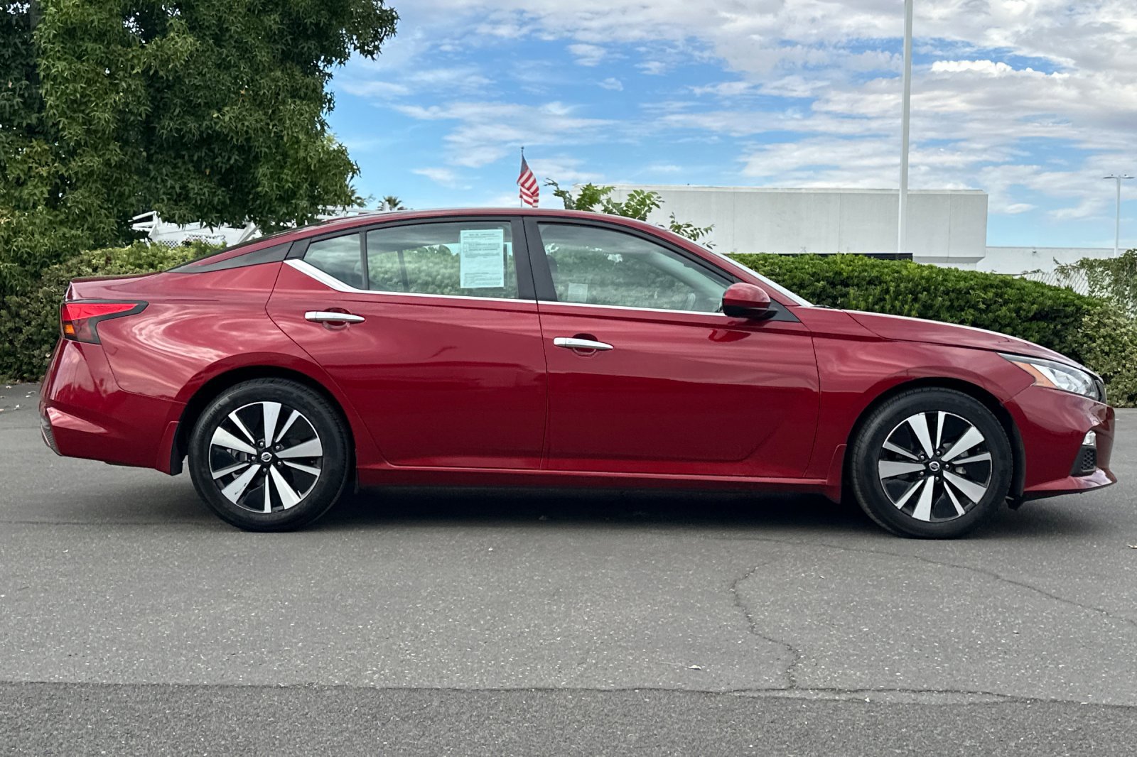 2021 Nissan Altima 2.5 SV photo 3