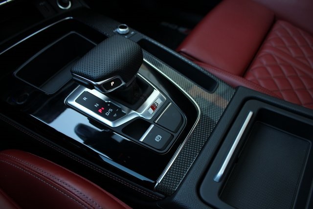 2022 Audi SQ5 Premium Plus photo 9