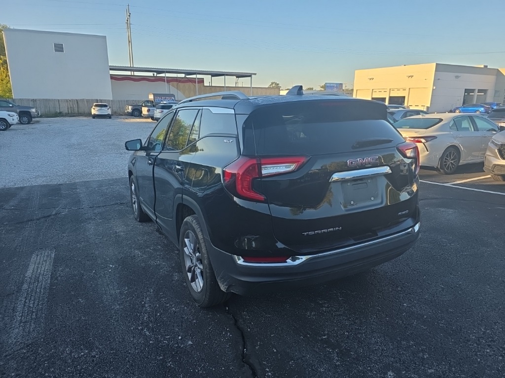 2024 Gmc Terrain SLT photo 3