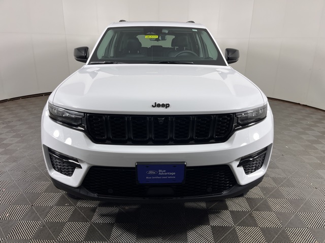 Used 2024 Jeep Grand Cherokee Limited with VIN 1C4RJHBG0RC680362 for sale in Shakopee, Minnesota