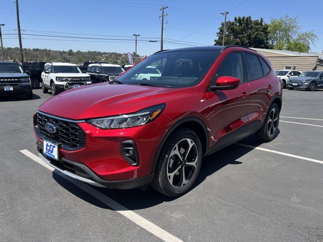 2025 Ford Escape Hybrid ST-Line Select photo 2