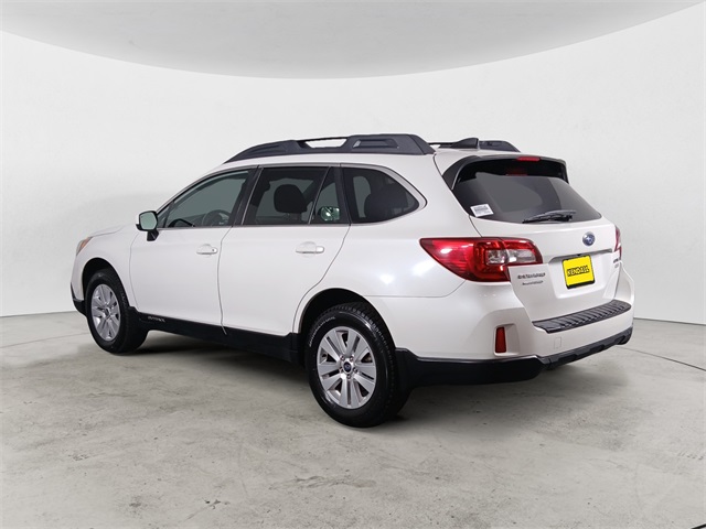 2017 Subaru Outback 2.5i Premium photo 3