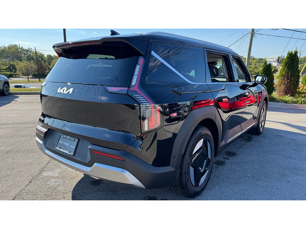 2026 Kia EV9 Wind photo 3