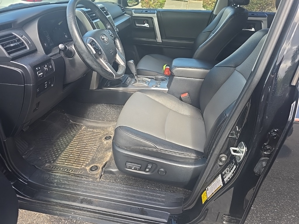2023 Toyota 4Runner SR5 Premium photo 11