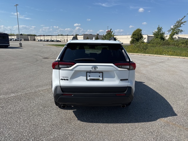 2024 Toyota RAV4 Adventure photo 4