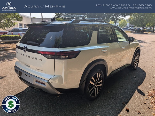 2023 Nissan Pathfinder Platinum photo 6