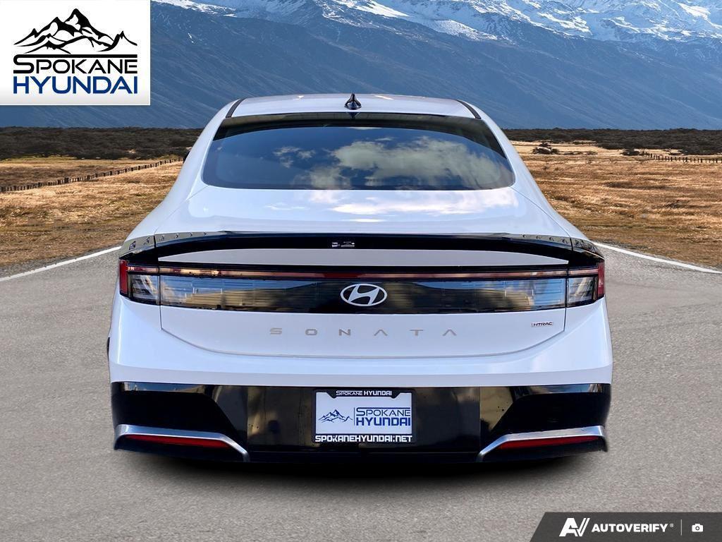 2026 Hyundai Sonata SEL Sport photo 4