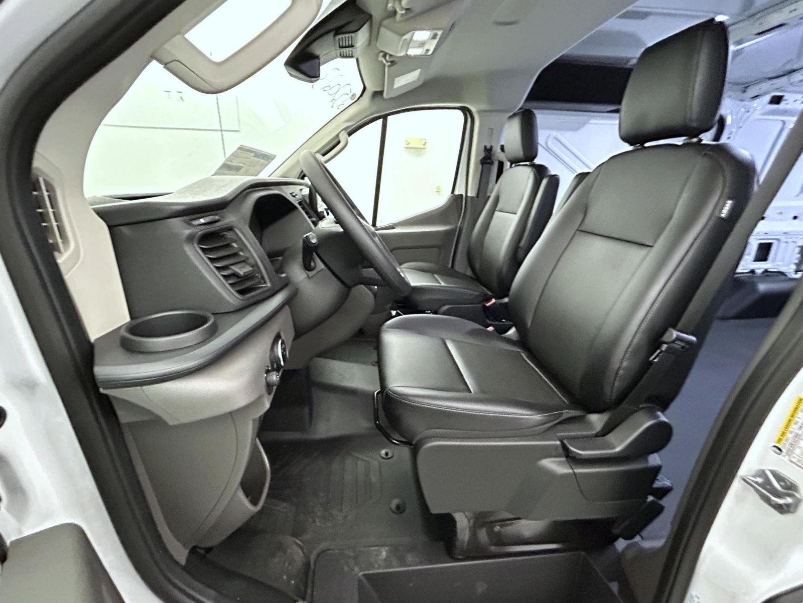 2025 Ford Transit photo 9