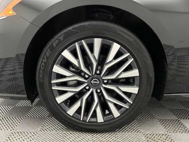 2024 Nissan Altima 2.5 SV photo 37