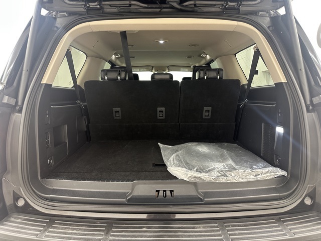2022 Ford Expedition MAX XLT photo 16
