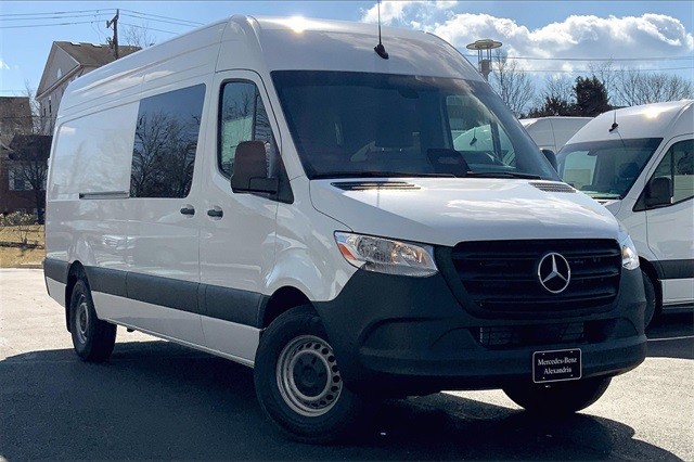 2025 Mercedes-Benz Sprinter Crew Van