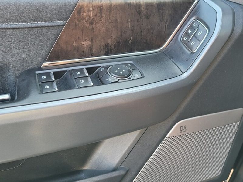 2023 Ford F-150 Lariat photo 29