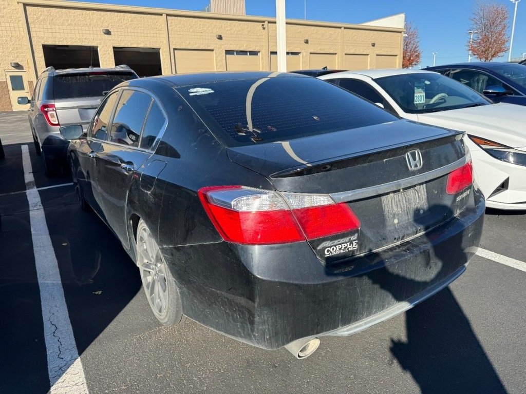 2015 Honda Accord Sport photo 4