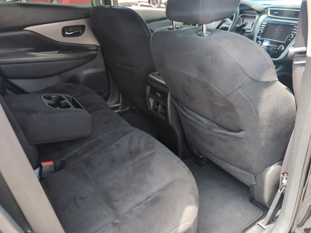 2020 Nissan Murano SV photo 17