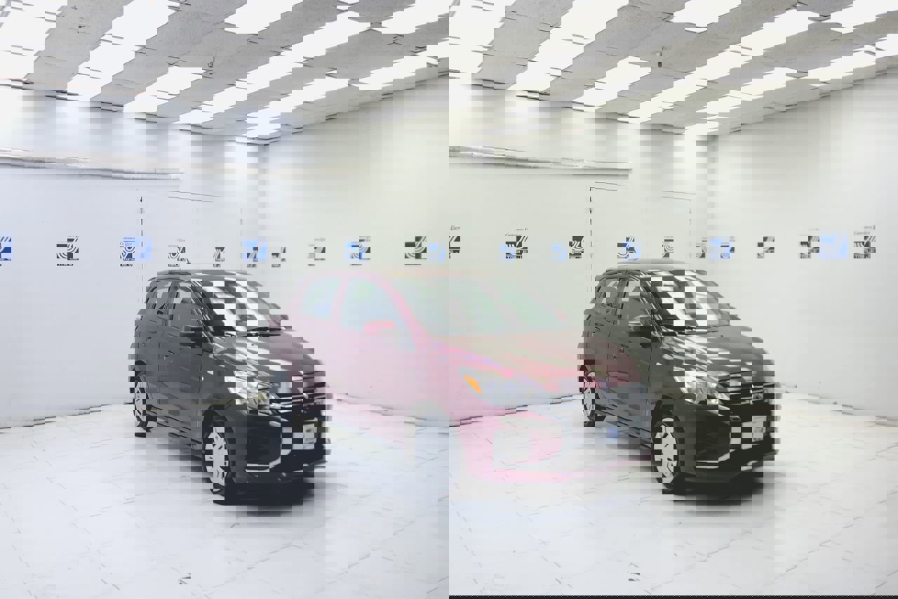 2024 Mitsubishi Mirage ES's photo