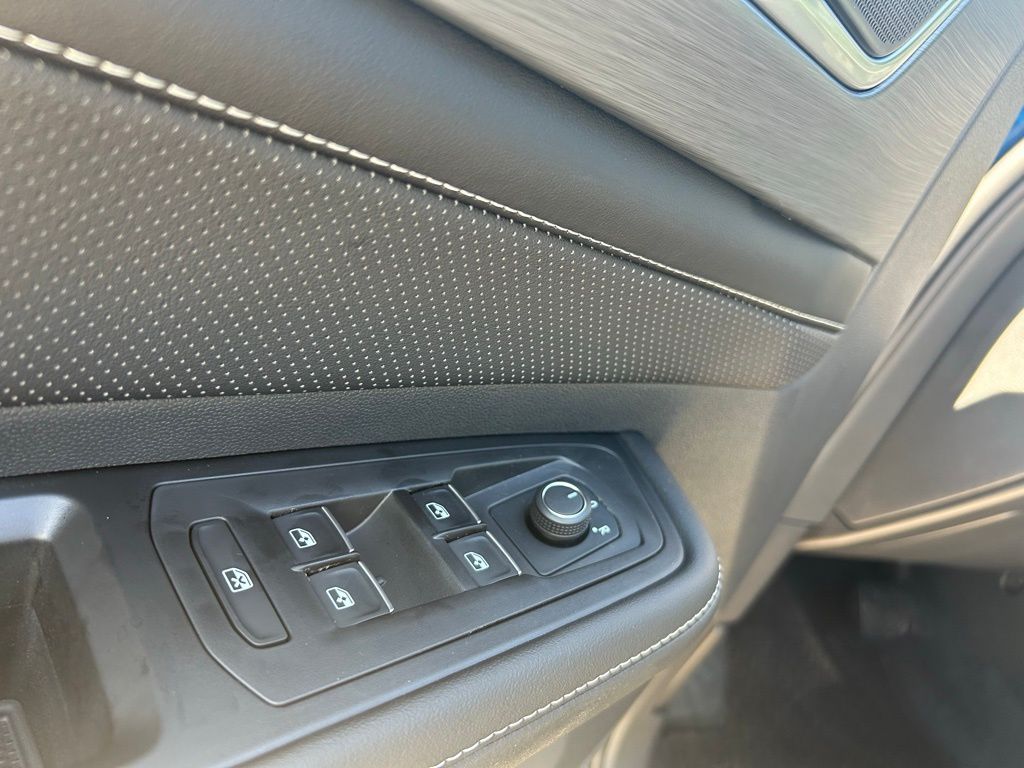 2026 Volkswagen Atlas Cross Sport SE photo 41