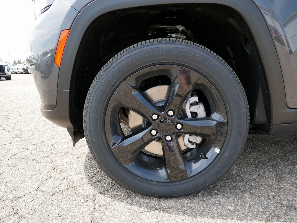 2025 Jeep Grand Cherokee Altitude X photo 5