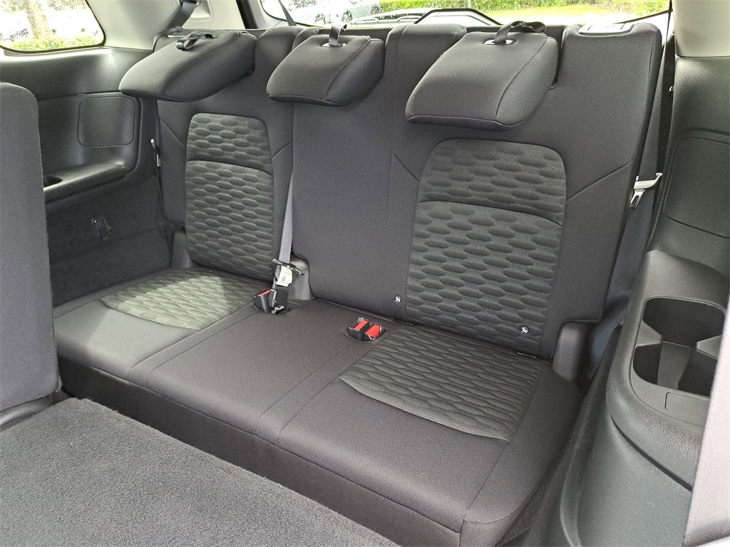 2022 Nissan Pathfinder S photo 14