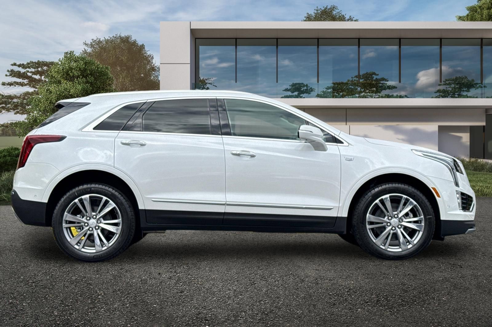 2026 Cadillac XT5 Premium Luxury photo 2