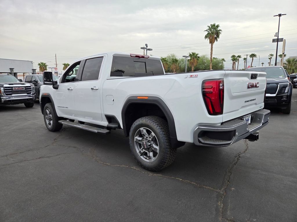 2025 Gmc Sierra 2500 HD SLT photo 3
