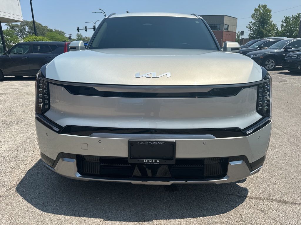 Used 2024 Kia Ev9 Land with VIN KNDADFS53R6033170 for sale in Lincolnwood, IL