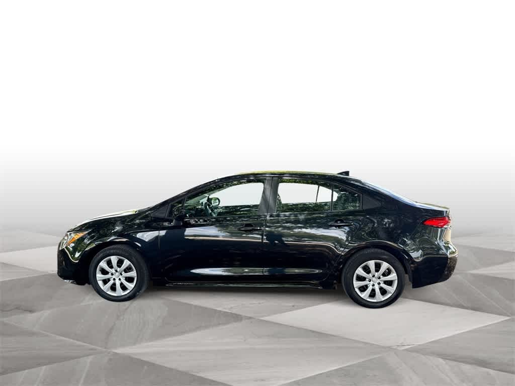 2022 Toyota Corolla LE photo 4