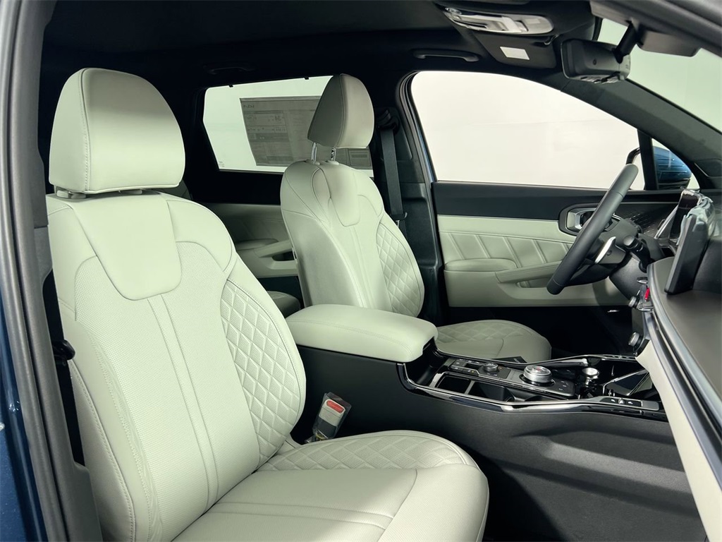 2025 Kia Sorento Hybrid SX Prestige photo 28