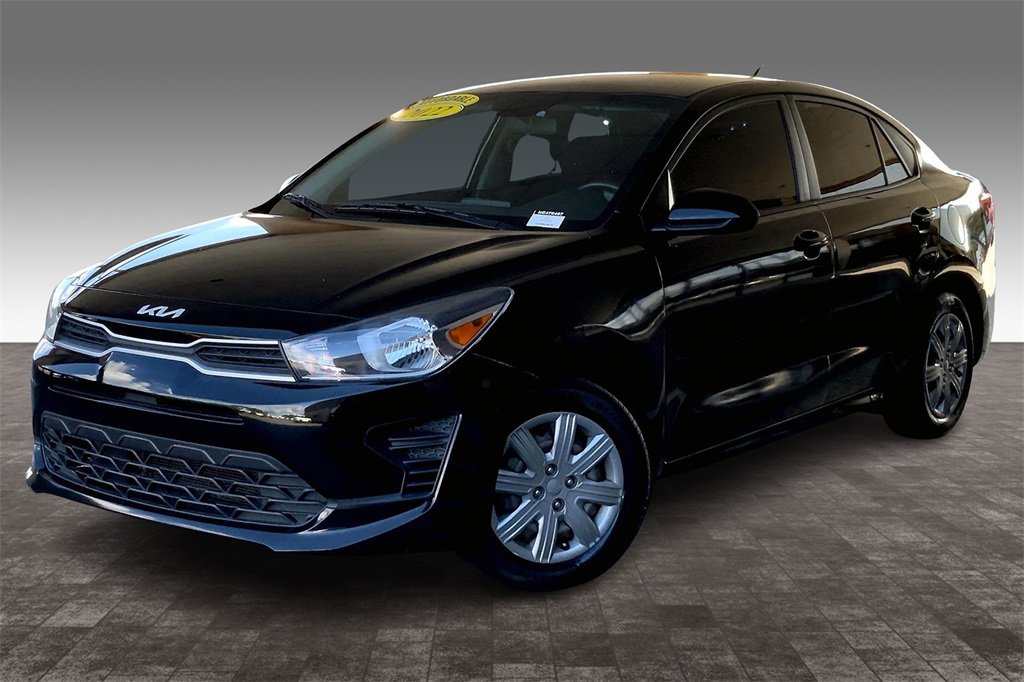 2022 Kia Rio LX photo 2