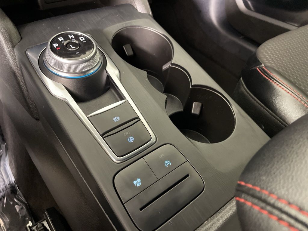2024 Ford Escape ST-Line photo 34