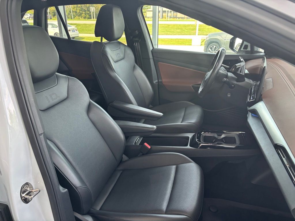 2021 Volkswagen ID.4 Pro S photo 12