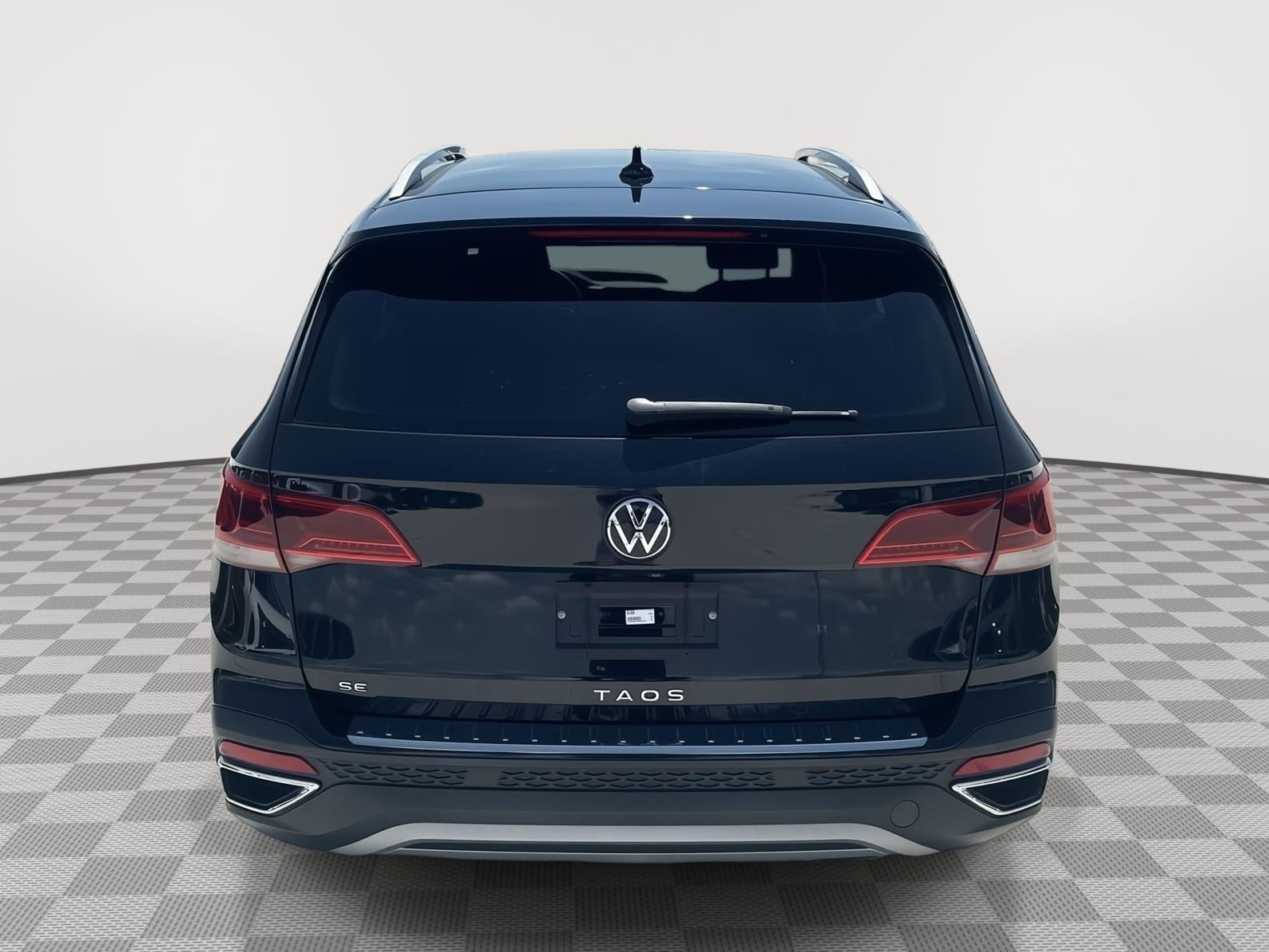 2022 Volkswagen Taos SE photo 5