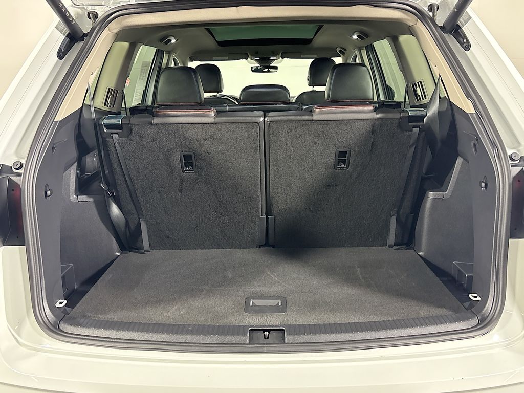 2024 Volkswagen Atlas Peak Edition SE Technology photo 21