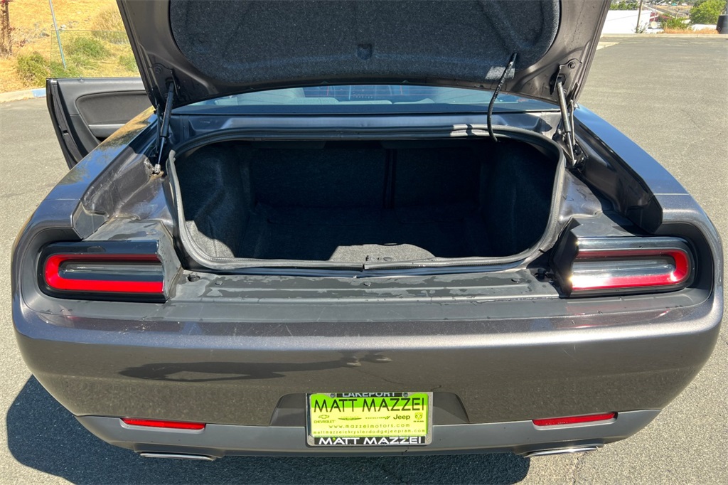 2023 Dodge Challenger SXT photo 17