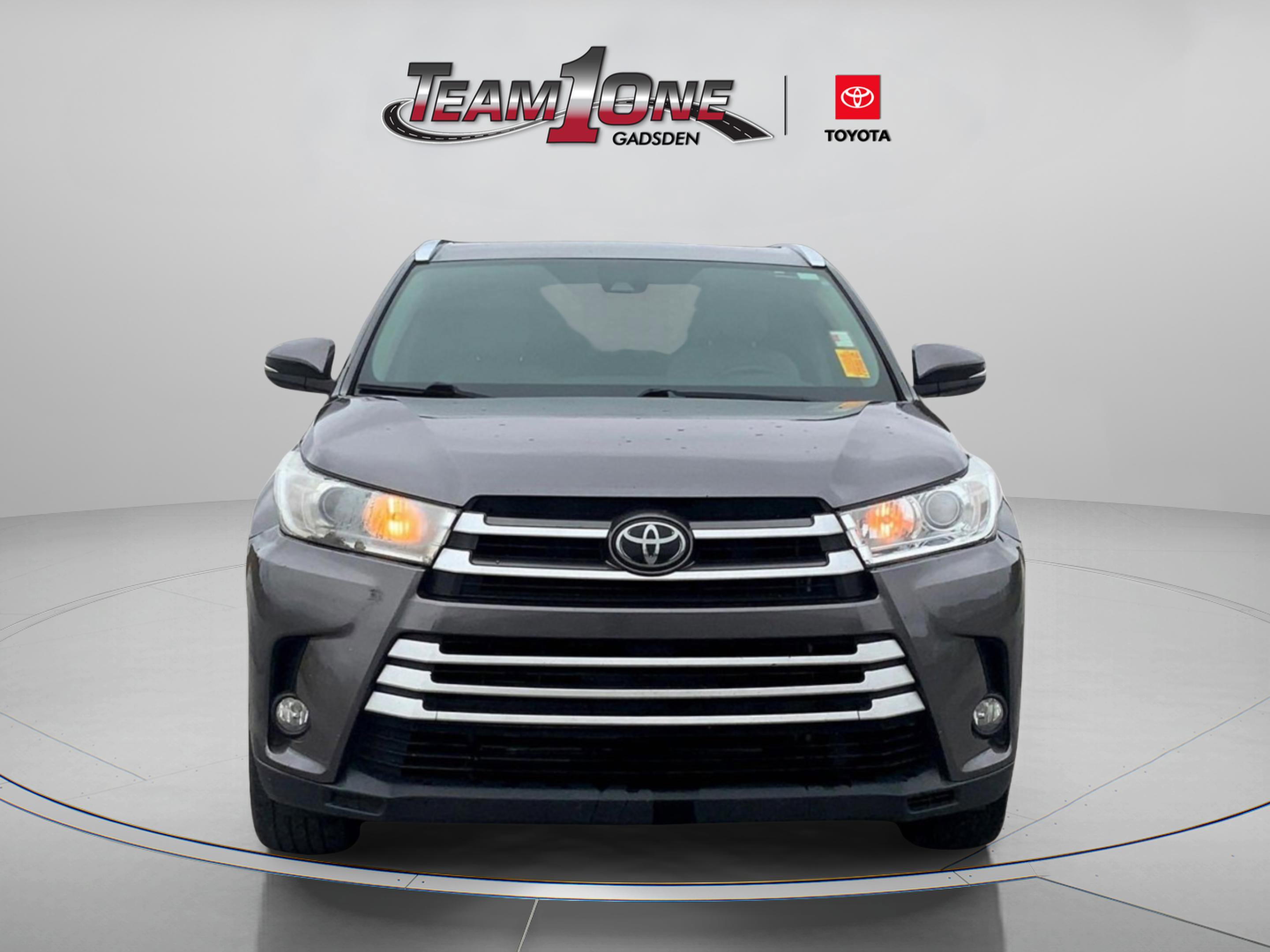 Used 2017 Toyota Highlander XLE with VIN 5TDJZRFH6HS481232 for sale in Rainbow City, AL